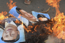 Truyền thông Hong Kong: Chiếc xe ‘mất lái’ ĐCSTQ đã hết xăng