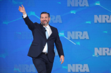 Bình luận sách: “Một phiếu biểu quyết: Cách một Thẩm phán tại Tối cao Pháp viện có thể thay đổi lịch sử”