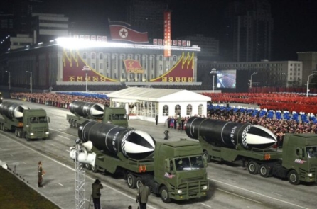 Triều Tiên tiết lộ hoả tiễn đạn đạo phóng từ tàu ngầm mới