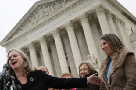 TT Biden sa thải cố vấn do ông Trump bổ nhiệm trong hành động được mô tả là ‘Phá vỡ các tiêu chuẩn lâu đời’