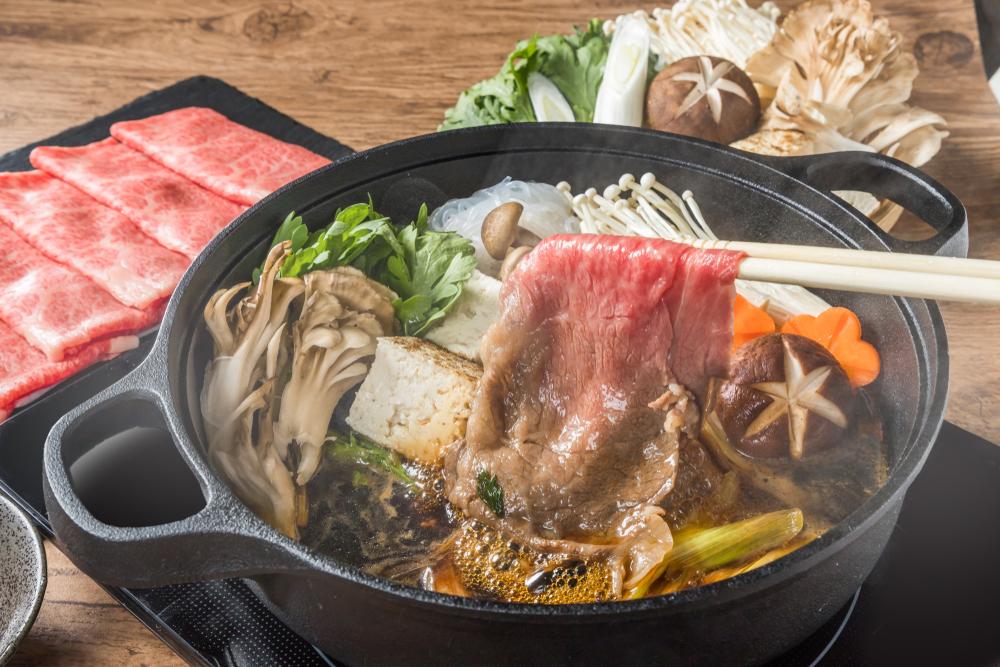 Lẩu bò Nhật Bản Sukiyaki
