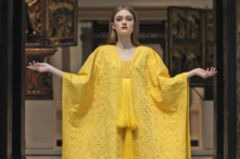 áo choàng tơ nhện