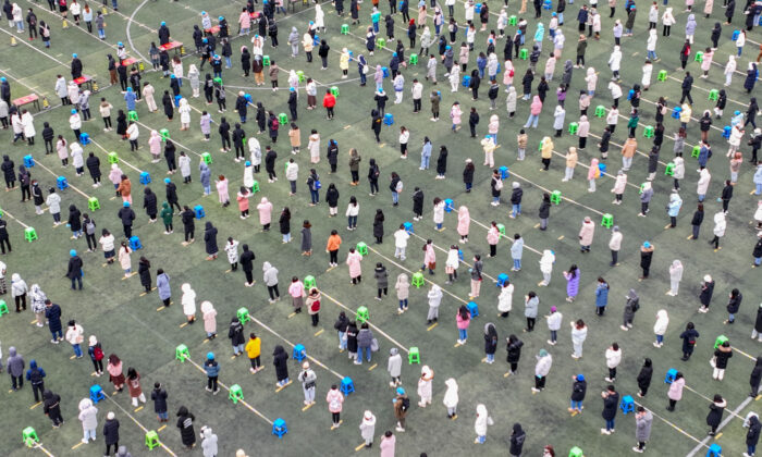 Truyền thông ĐCSTQ xóa bỏ báo cáo của chuyên gia để đáp ứng nhu cầu của chính sách zero COVID