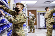 từ chối chích vaccine COVID-19