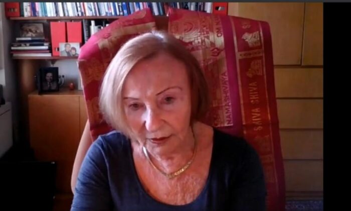 Người sống sót thảm họa Holocaust cho thấy sự tương đồng giữa xã hội hiện tại và Đức Quốc Xã