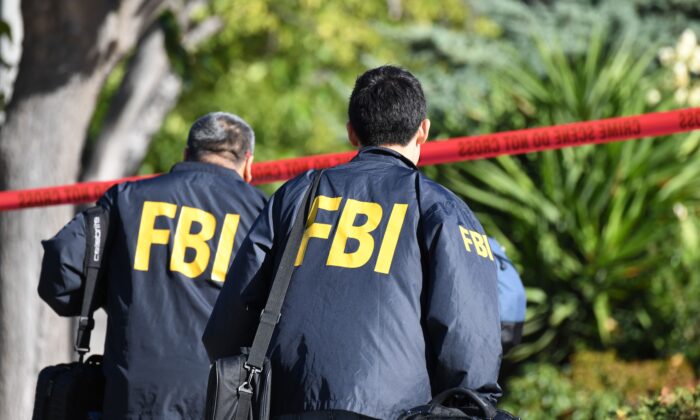 FBI tiến hành cuộc đột kích rạng sáng vào nhà của diễn giả Công giáo ủng hộ sự sống