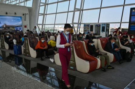 Đồn thổi về bất ổn chính trị sau sự kiện hủy chuyến bay hàng loạt ở Trung Quốc