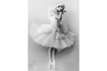 Bình phẩm sách: ‘Vũ công và ác quỷ: Stalin, Pavlova, và Con đường dẫn đến Đại dịch’