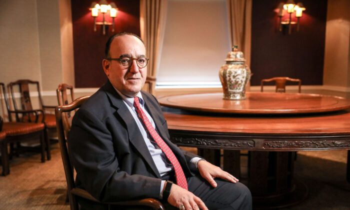 Ông Mike Gonzalez, thành viên cao cấp tại Quỹ Di sản, ở Hoa Thịnh Đốn vào ngày 22/9/2020. (Ảnh: Samira Bouaou/The Epoch Times)