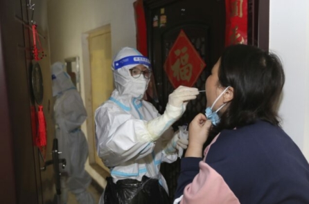 Trung Quốc: Nhiều gia đình cầu cứu khi Hà Nam cách ly hàng ngàn học sinh trung học