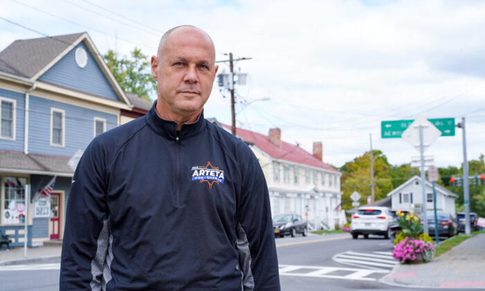 Ông Paul Arteta giành chiến thắng tại Quận Cam, New York, cuộc đua giành vị trí cảnh sát trưởng với tỷ số cách biệt