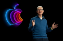 CEO Apple Tim Cook công bố dòng sản phẩm mới trong một sự kiện đặc biệt tại Apple Park ở Cupertino, California, hôm 08/03/2022. (Ảnh: Brooks Kraft/Apple Inc./Tư liệu phát qua Reuters)