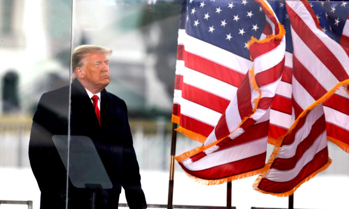 Tổng thống đương thời Donald Trump trong một cuộc tập hợp tại Hoa Thịnh Đốn, hôm 06/01/2021. (Ảnh: Jim Bourg/File Photo/Reuters)