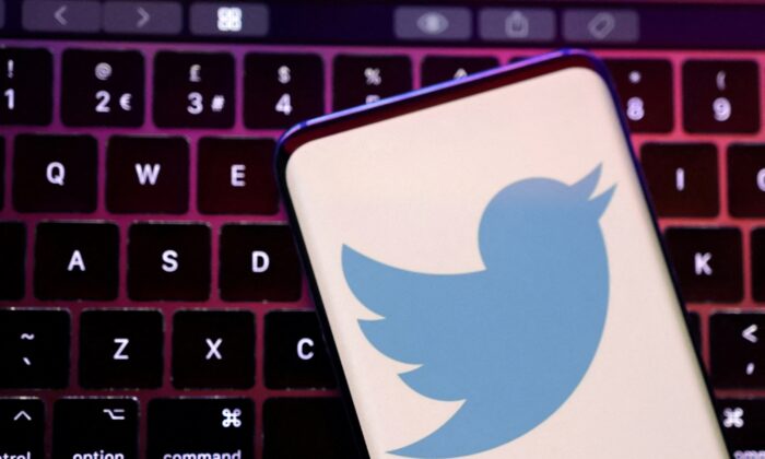 Logo của ứng dụng Twitter trong hình minh họa được chụp hôm 22/08/2022. (Ảnh: Dado Ruvic/Illustration/Reuters)