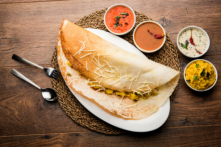 Bánh kếp Dosa của Ấn Độ. (Ảnh: shutterstock)
