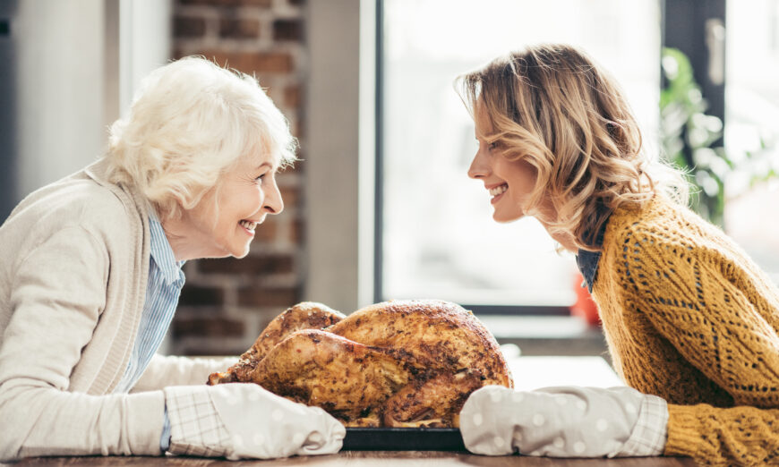 Bạn có thể gia tăng lượng hormone serotonin trong cơ thể bằng cách dùng nhiều gà tây. (LightField Studios/Shutterstock)