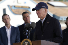 Tổng thống Joe Biden trình bày tại Công viên Tiểu bang Seacliff ở Aptos, California, hôm 19/01/2023, sau khi chứng kiến thiệt hại do các cơn bão gây ra gần đây. (Ảnh: Susan Walsh/AP Photo)