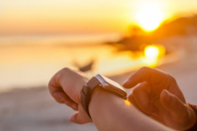 Dữ liệu từ hơn 85,000 người cho thấy những người tập thể dục 8 đến 11 giờ sáng sẽ nhận được lợi ích về sức khỏe tim mạch nhiều hơn. Cân nhắc thêm hai phương pháp giúp nâng cao lợi ích của tập thể dục.(Olesya Kuznetsova/Shutterstock)