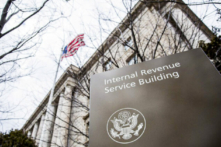 Trụ sở Sở Thuế vụ (IRS) ở Hoa Thịnh Đốn, vào ngày 08/03/2018. (Ảnh: Samira Bouaou/The Epoch Times)