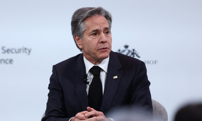 Ngoại trưởng Antony Blinken trình bày tại Hội nghị An ninh Munich (MSC) 2023 ở Munich, Đức, hôm 18/02/2023. (Ảnh: Johannes Simon/Getty Images)