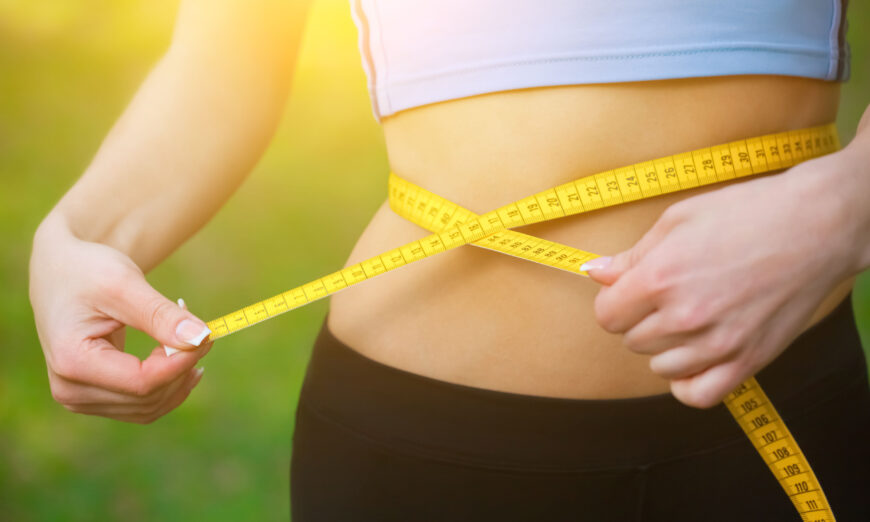 8 bài tập đơn giản cho cơ bụng săn chắc (Ảnh: Shutterstock)