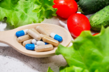 Cách ăn uống chống lão hóa: Hạn chế calorie (Ảnh: LanKS/Shutterstock)