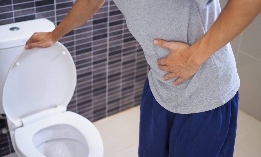 Có bốn nguyên nhân chính gây ra phân có máu. Loại phân máu nào có thể chỉ điểm ung thư đại trực tràng và loét dạ dày? (Ảnh: shisu_ka/Shutterstock)