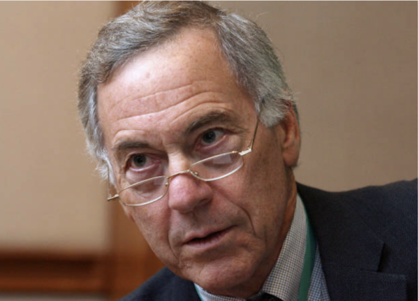 Ông Steve H. Hanke, giáo sư kinh tế học ứng dụng tại Đại học Johns Hopkins, từng là thành viên trong Hội đồng Cố vấn Kinh tế của Tổng thống Ronald Reagan. (Ảnh: Đăng dưới sự cho phép của ông Steve Hanke)