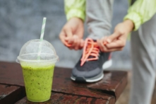 Sinh tố giải độc xanh. (Dirima/iStock)