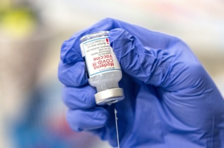 Hợp đồng xác nhận chính phủ Hoa Kỳ đã nhận được 400 triệu USD từ nhà sản xuất vaccine COVID-19 lớn