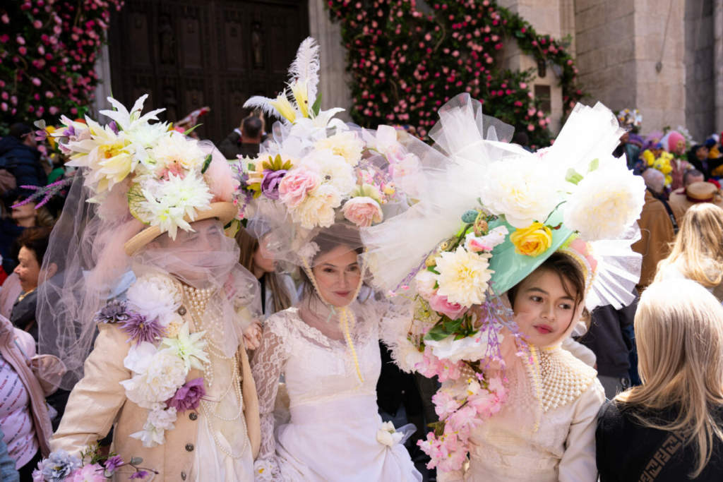 34.Diễn hành Lễ Phục Sinh và Lễ hội Bonnet ở thành phố New York hôm 09/04/2023. (Ảnh: Larry Dye/The Epoch Times)
