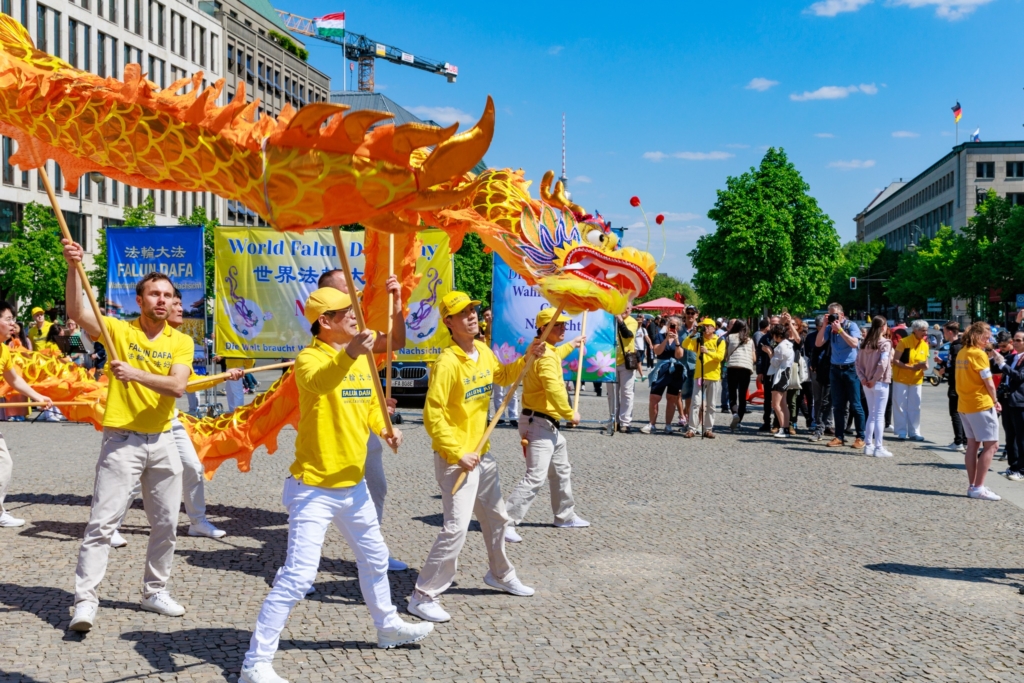 Lễ kỷ niệm Ngày Pháp Luân Đại Pháp Thế Giới tại Berlin, Đức