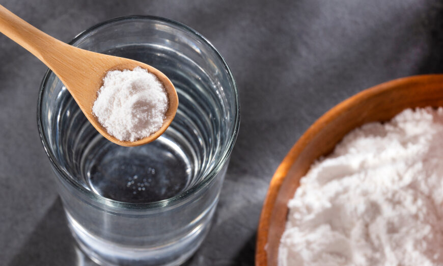 Baking soda giúp ngăn ngừa tổn thương tế bào như thế nào? (Ảnh: Luis Echeverri Urrea/Shutterstock)