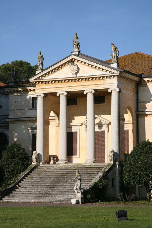 Biệt thự Porto do kiến trúc sư Andrea Palladio thiết kế, ở Vivaro di Dueville, phía bắc Vicenza ở đông bắc nước Ý. (Ảnh: Haros/CC SA-BY 3.0)