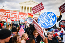 BÀI VIẾT CHUYÊN SÂU: Phá thai nổi lên như một vấn đề tranh luận chủ chốt đối với các ứng cử viên tổng thống năm 2024