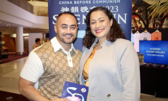 Ông Tiare Tawera người dẫn chương trình truyền hình