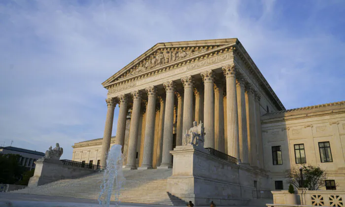 Tối cao Pháp viện Hoa Kỳ tại Hoa Thịnh Đốn, hôm 12/05/2023. (Ảnh: Madalina Vasiliu/The Epoch Times)