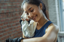 Các nghiên cứu mới cung cấp cái nhìn sâu sắc về động lực và lợi ích của việc vận động hàng ngày. (Ảnh: TORWAISTUDIO/Shutterstock)