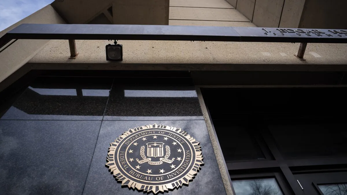 Tòa nhà J. Edgar Hoover của FBI ở Hoa Thịnh Đốn hôm 28/03/2023. (Ảnh: Madalina Vasiliu/The Epoch Times)