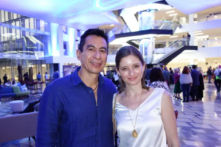 Ông Efrain Pedrosa và cô Mayola Velazquez - các nghệ sĩ Shen Yun