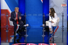 PHÂN TÍCH: So sánh sự kiện gặp gỡ cử tri CNN tổ chức cho ông Trump, bà Haley, và ông Pence