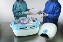 Bức ảnh dùng làm tư liệu báo chí không đề rõ ngày tháng này là ảnh chụp Hộp chuyên dụng vận chuyển thận LifePort, một thiết bị tự động để đánh giá và vận chuyển thận phục vụ cho cấy ghép. (Ảnh: LifePort/Getty Images)