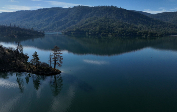 Quang cảnh từ trên không cho thấy Hồ Oroville với 100% sức chứa ở Oroville, California, ảnh chụp hôm 15/06/2023. (Ảnh: Justin Sullivan/Getty Images)