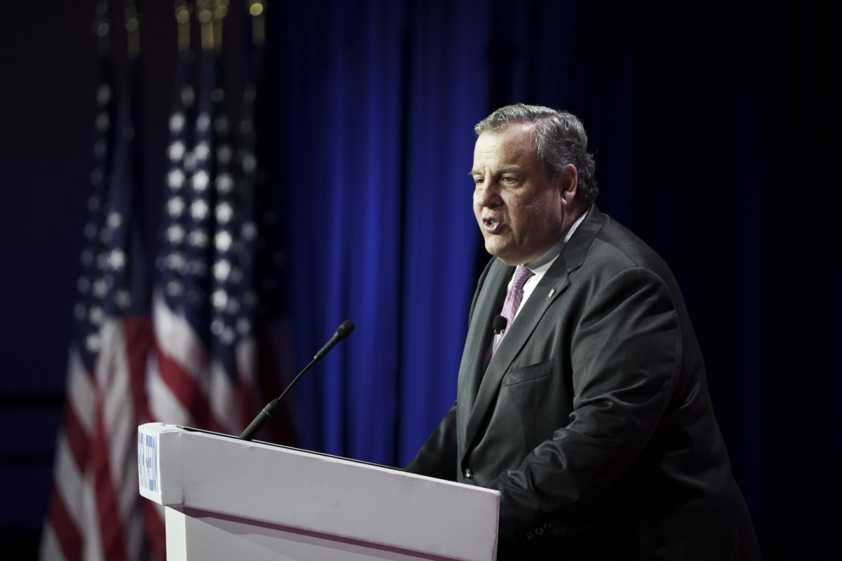 Ứng cử viên tổng thống của Đảng Cộng Hòa và cựu Thống đốc New Jersey Chris Christie diễn thuyết tại hội nghị Con đường Niềm tin và Tự do đến Đa số tại Hilton ở Hoa Thịnh Đốn hôm 23/06/2023. (Ảnh: Madalina Vasiliu/The Epoch Times)