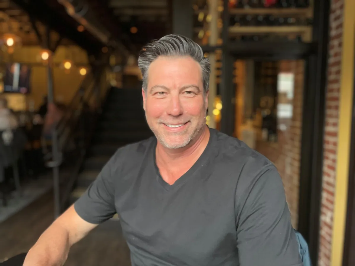 Ông Chad Jones. (Ảnh: Đăng dưới sự cho phép của ông Jones)