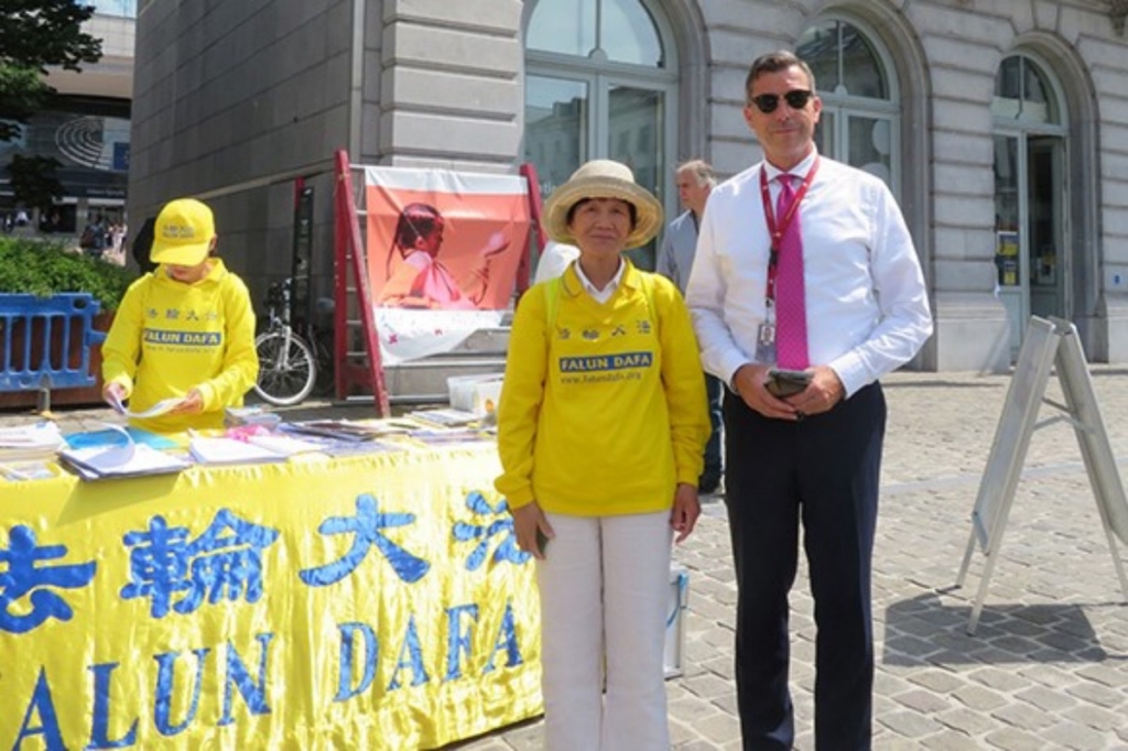 Thỉnh nguyện trước Nghị viện Âu Châu: ‘Cuộc diệt chủng lạnh’ cần phải được ngăn chặn trước khi quá trễ