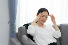 Nếu các vấn đề thể chất trong thời kỳ mãn kinh không được giải quyết, các triệu chứng sẽ tiếp tục kéo dài. (Ảnh: polkadot_photo/Shutterstock)