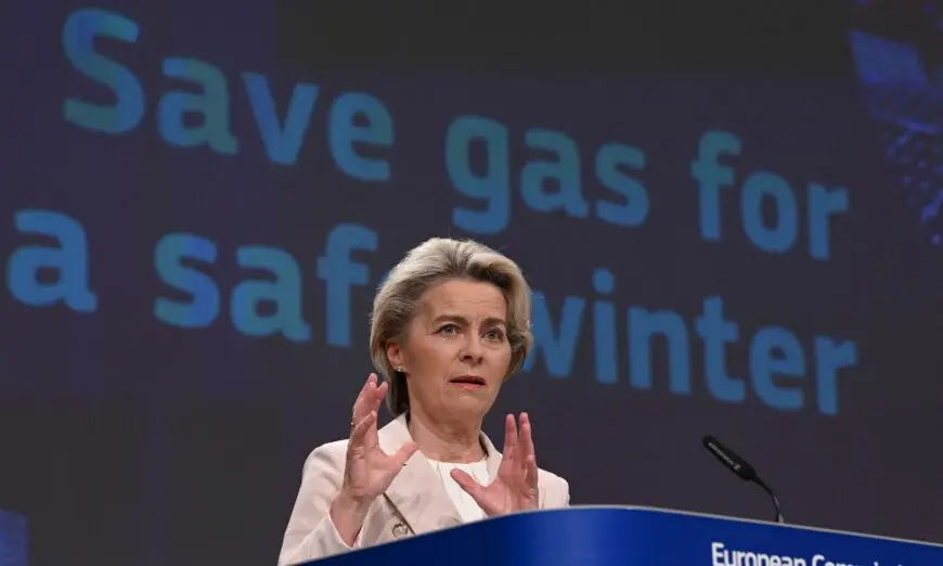 Chủ tịch Ủy ban u Châu Ursula von der Leyen nói trong một cuộc họp báo sau cuộc họp của Ủy ban về gói ‘Tiết kiệm khí đốt cho một mùa đông an toàn’ tại trụ sở EU ở Brussels, vào ngày 20/07/2022. (Ảnh: John Thys/AFP qua Getty Images)