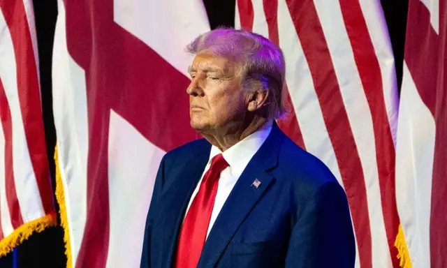 Cựu Tổng thống và là ứng cử viên tổng thống đầy triển vọng vào năm 2024 Donald Trump diễn thuyết trong tiệc tối mùa hè của Đảng Cộng Hòa Alabama ở Montgomery, Alabama, hôm 04/08/2023. (Ảnh: Elijah Nouvelage/AFP qua Getty Images)