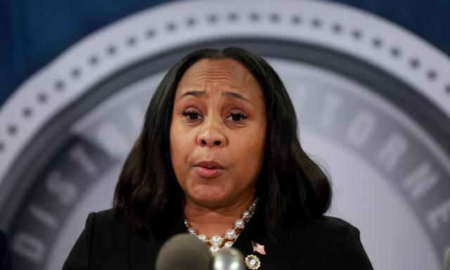 Biện lý Quận Fani Willis nói rằng nỗ lực của ông Meadows nhằm ngăn cản việc bắt giữ là ‘vô căn cứ’